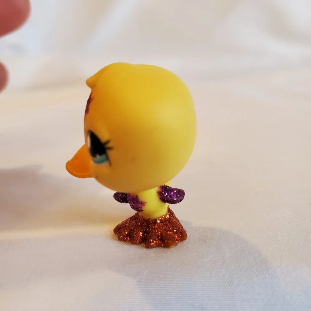 Littlest Pet Shop, LPS Yellow Duck with Blue Eyes‎ #2356